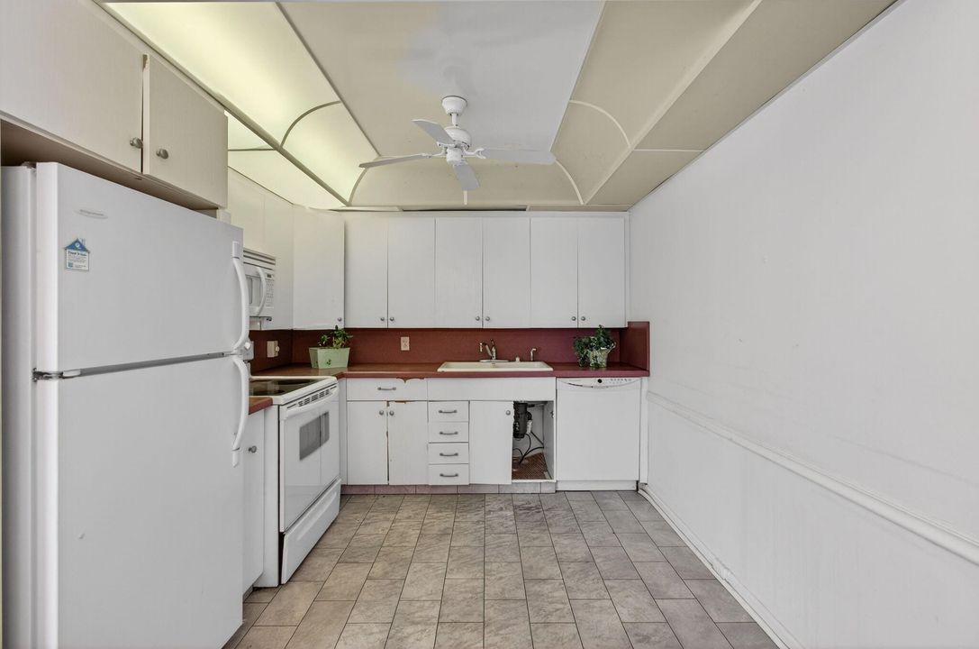 En Venta: $99,999 (2 camas, 2 baños, 896 Pies cuadrados)