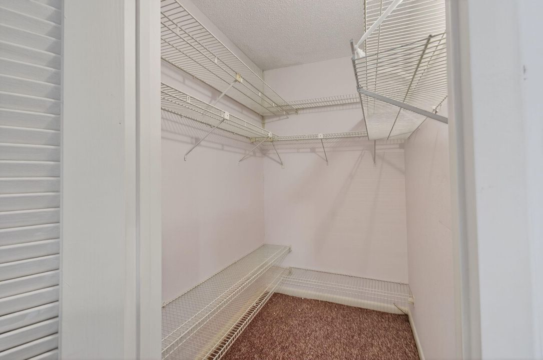 En Venta: $99,999 (2 camas, 2 baños, 896 Pies cuadrados)