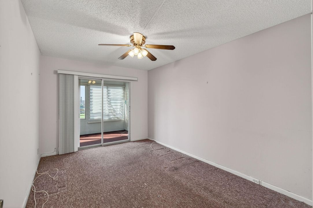 En Venta: $99,999 (2 camas, 2 baños, 896 Pies cuadrados)