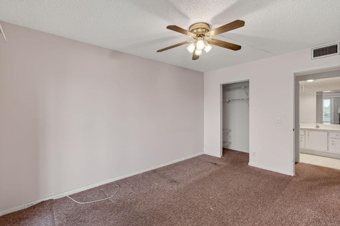 En Venta: $99,999 (2 camas, 2 baños, 896 Pies cuadrados)