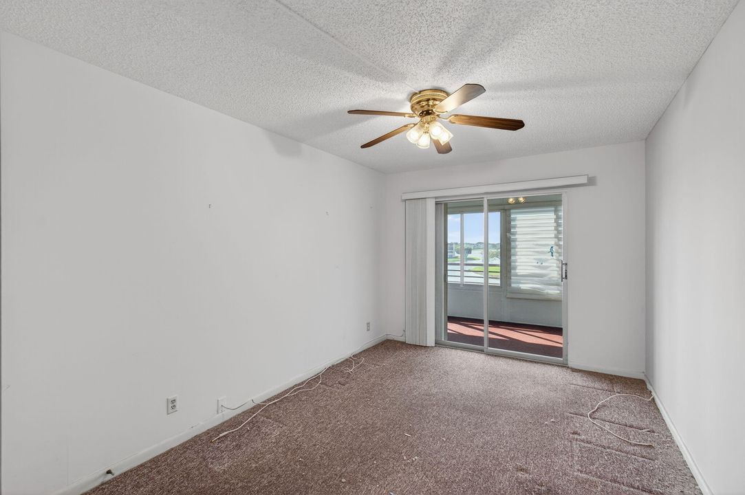 En Venta: $99,999 (2 camas, 2 baños, 896 Pies cuadrados)