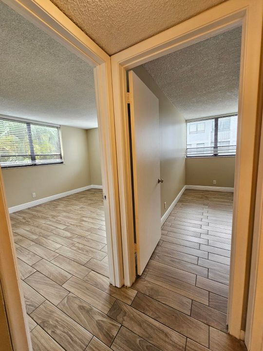 На продажу: $169,500 (2 спален, 1 ванн, 850 Квадратных фут)