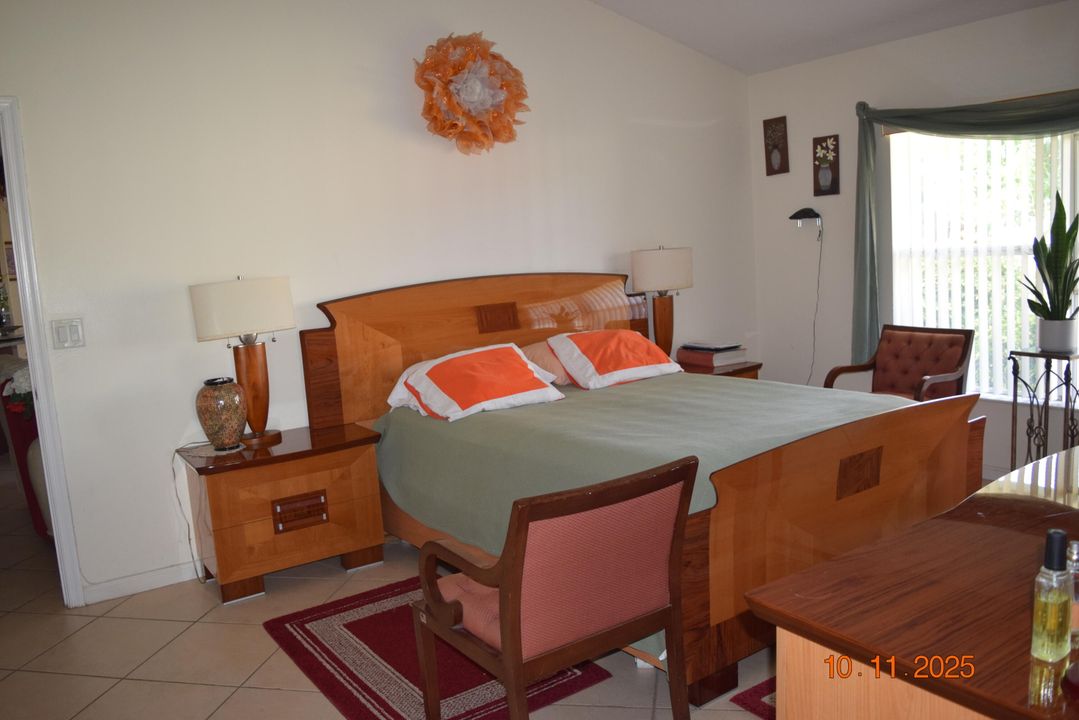 Activo con contrato: $2,300 (3 camas, 2 baños, 1477 Pies cuadrados)