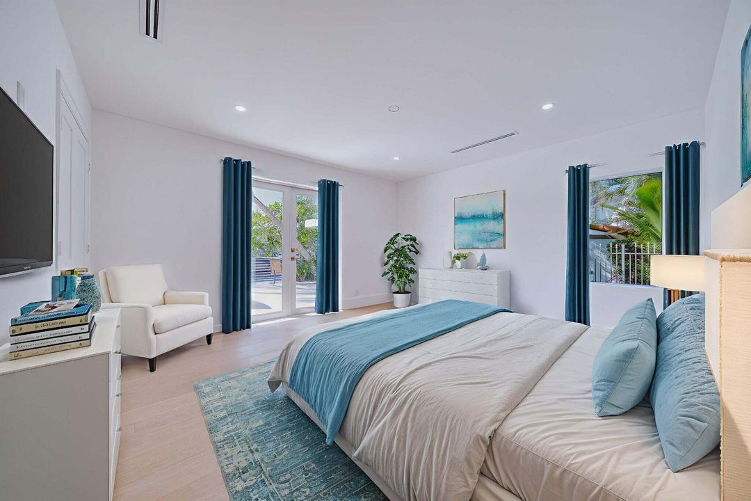 For Sale: $3,650,000 (4 beds, 4 baths, 3835 Square Feet)