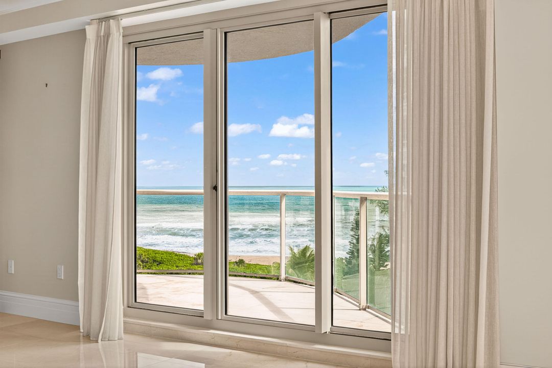 For Sale: $3,175,000 (3 beds, 3 baths, 4069 Square Feet)