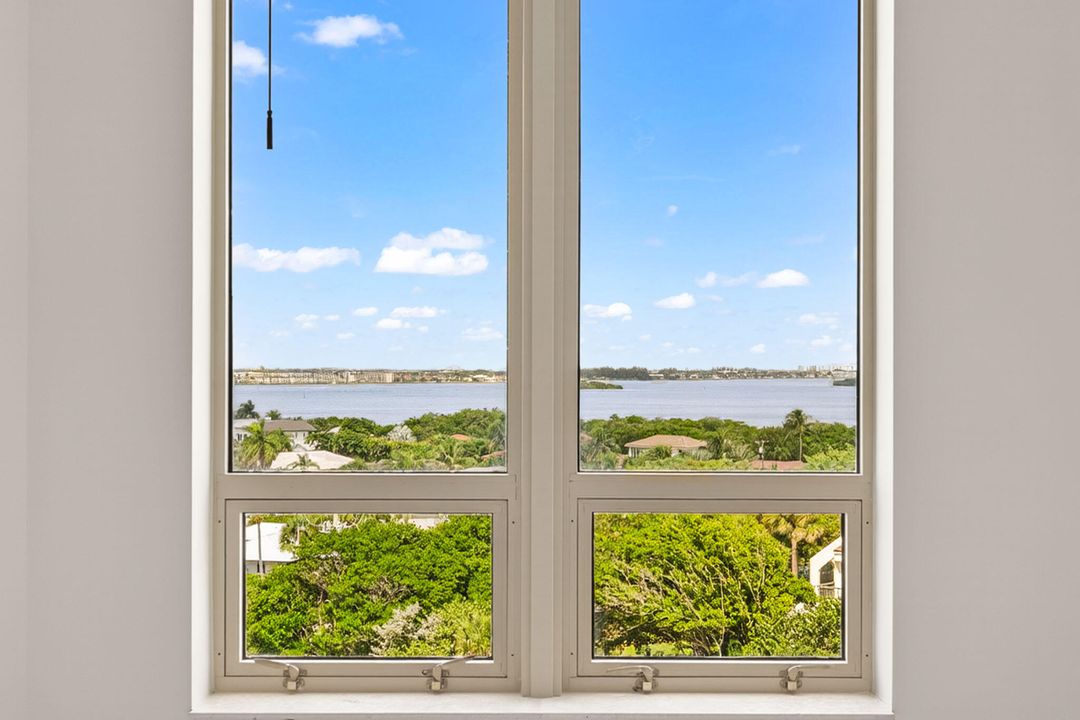 For Sale: $3,175,000 (3 beds, 3 baths, 4069 Square Feet)