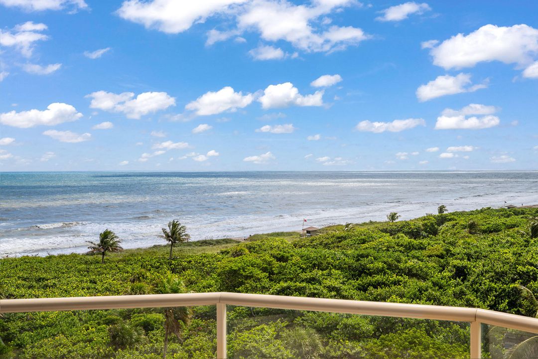 For Sale: $3,175,000 (3 beds, 3 baths, 4069 Square Feet)