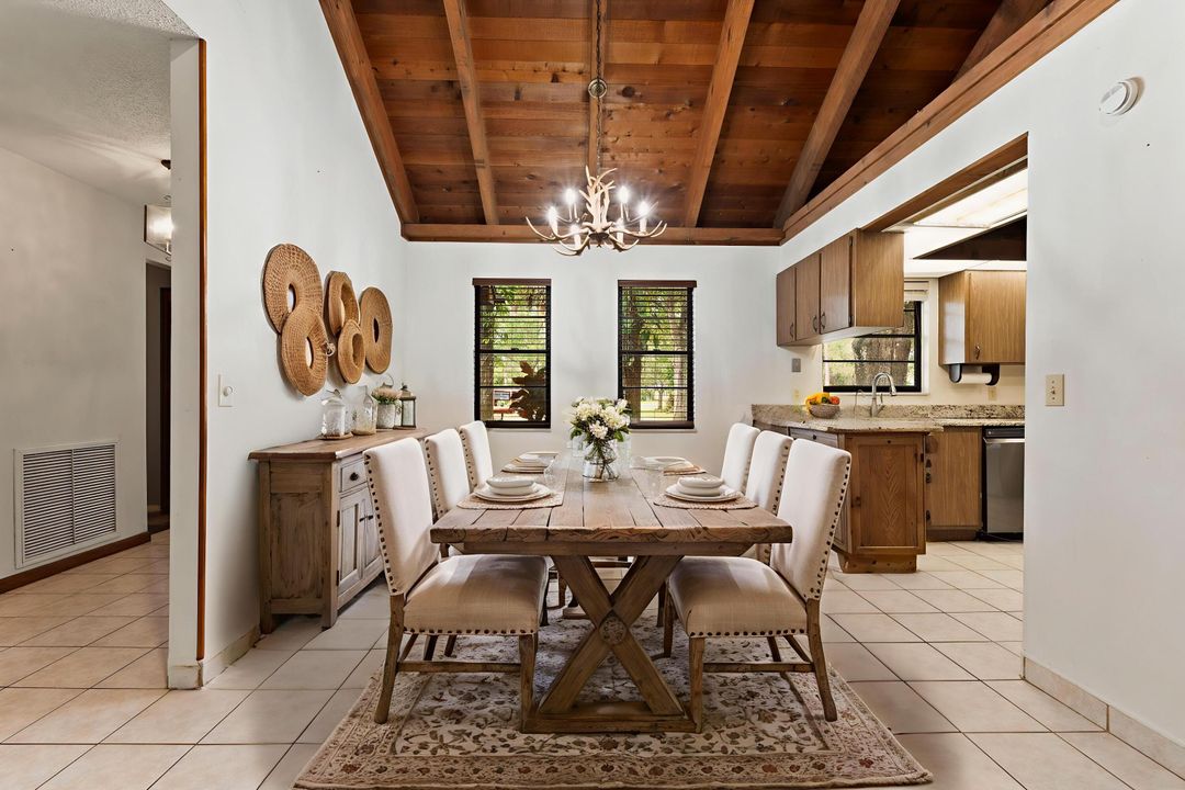 На продажу: $450,000 (3 спален, 2 ванн, 2112 Квадратных фут)