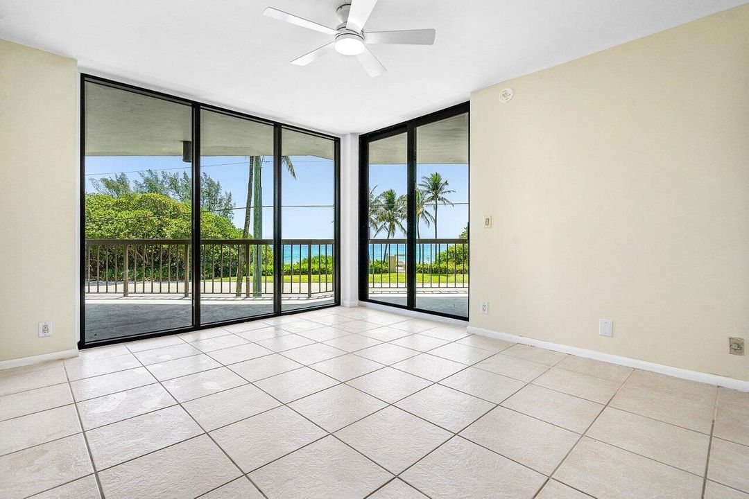 Active With Contract: $1,075,000 (3 beds, 3 baths, 2488 Square Feet)