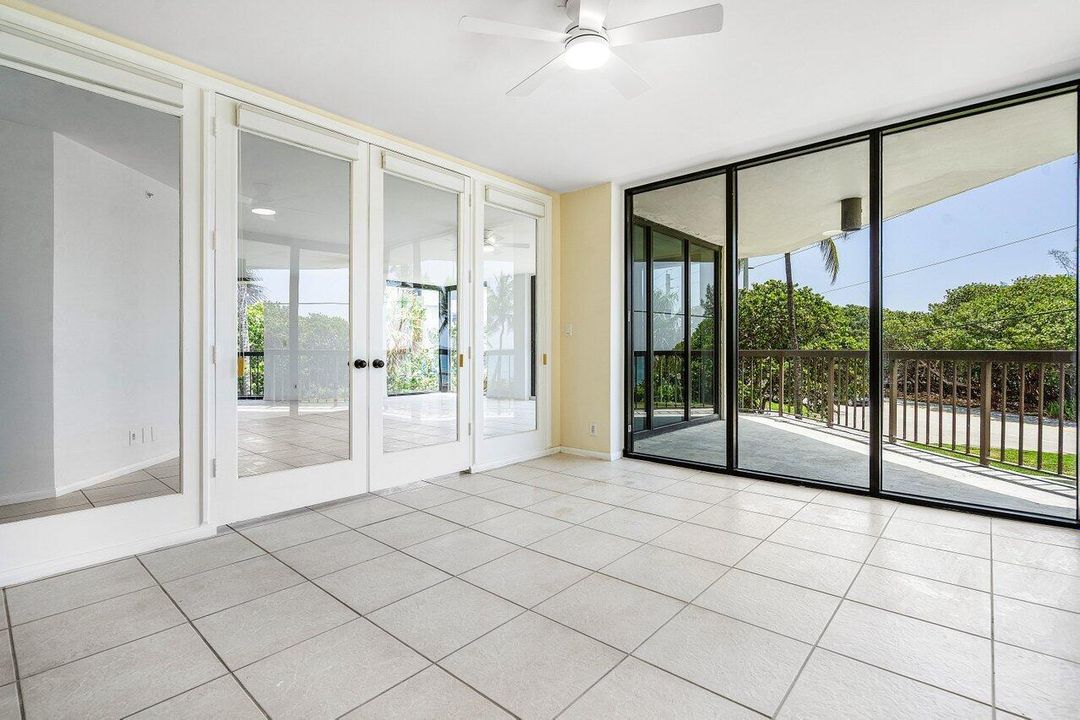 Active With Contract: $1,075,000 (3 beds, 3 baths, 2488 Square Feet)