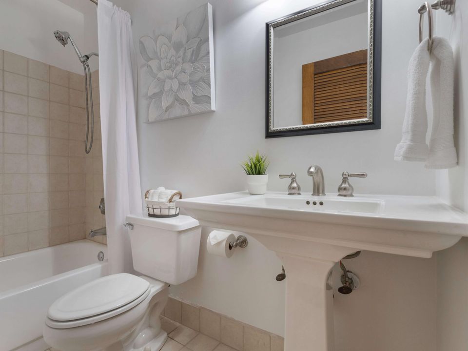 待售: $385,900 (2 贝兹, 2 浴室, 1581 平方英尺)