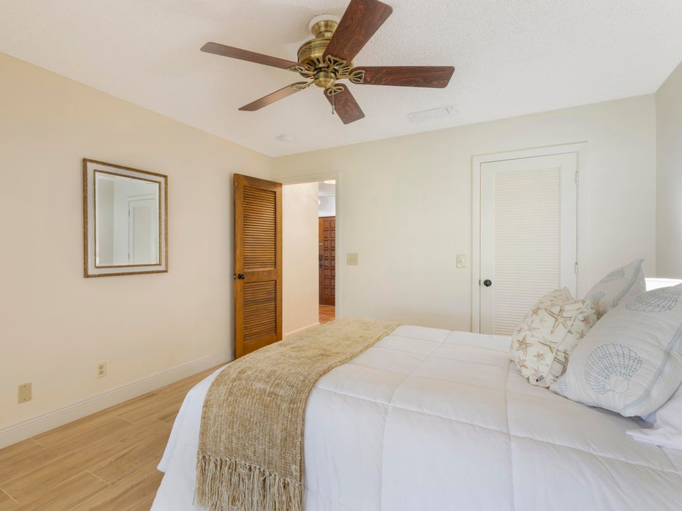 待售: $385,900 (2 贝兹, 2 浴室, 1581 平方英尺)