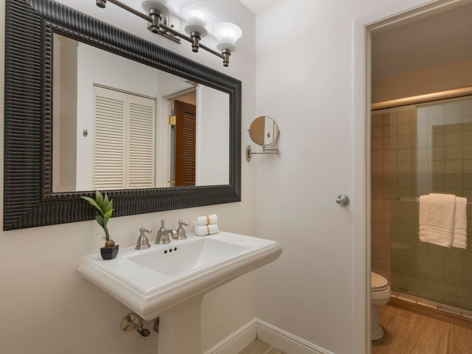 待售: $385,900 (2 贝兹, 2 浴室, 1581 平方英尺)