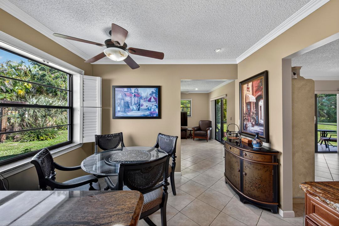 Под контрактом: $550,000 (3 спален, 2 ванн, 1927 Квадратных фут)