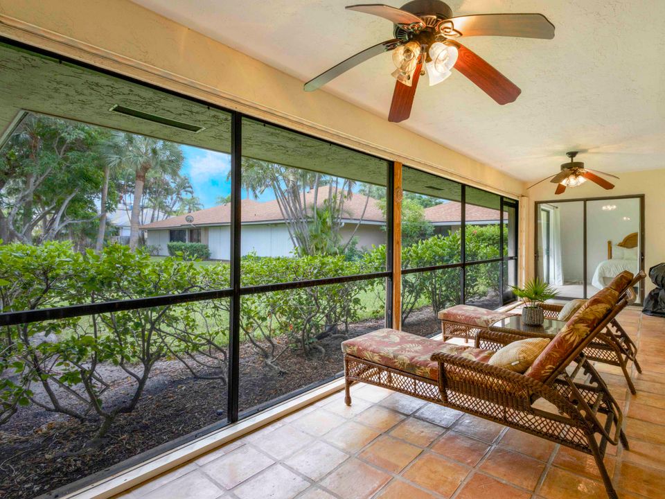 待售: $385,900 (2 贝兹, 2 浴室, 1581 平方英尺)