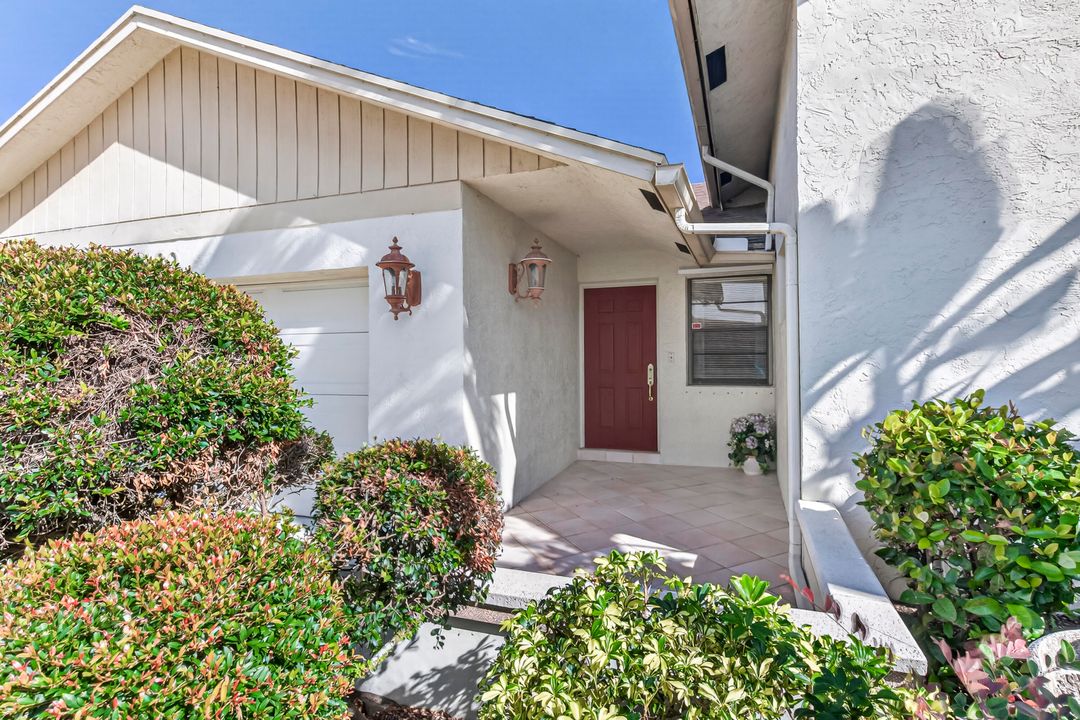 Под контрактом: $550,000 (3 спален, 2 ванн, 1927 Квадратных фут)