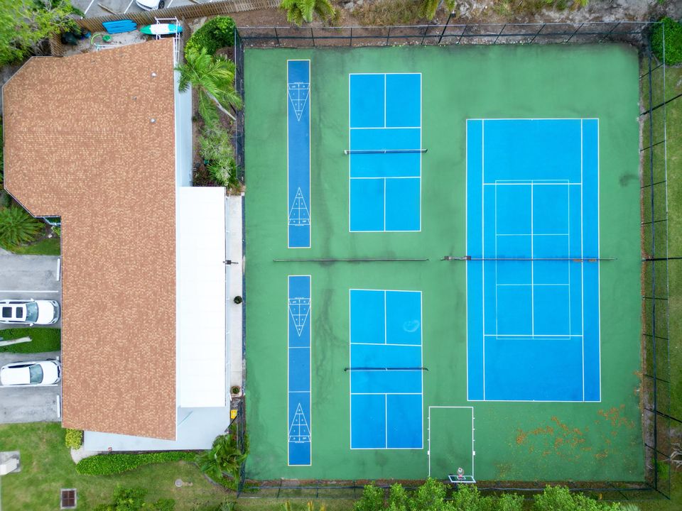 待售: $385,900 (2 贝兹, 2 浴室, 1581 平方英尺)