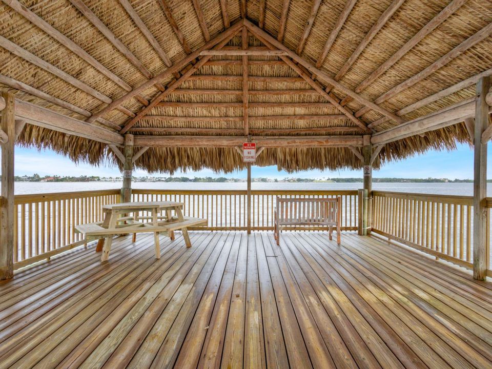 待售: $385,900 (2 贝兹, 2 浴室, 1581 平方英尺)