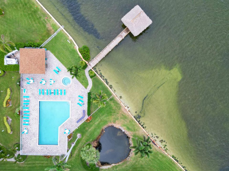 待售: $385,900 (2 贝兹, 2 浴室, 1581 平方英尺)