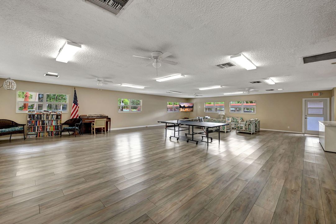 For Rent: $2,950 (2 beds, 2 baths, 1080 Square Feet)