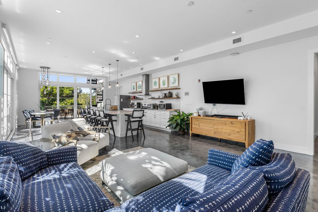 For Sale: $6,499,999 (0 beds, 0 baths, 6334 Square Feet)