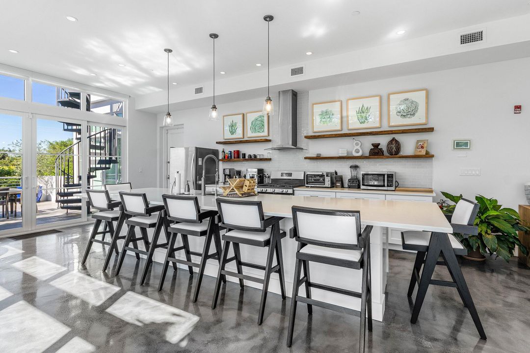 For Sale: $6,499,999 (0 beds, 0 baths, 6334 Square Feet)