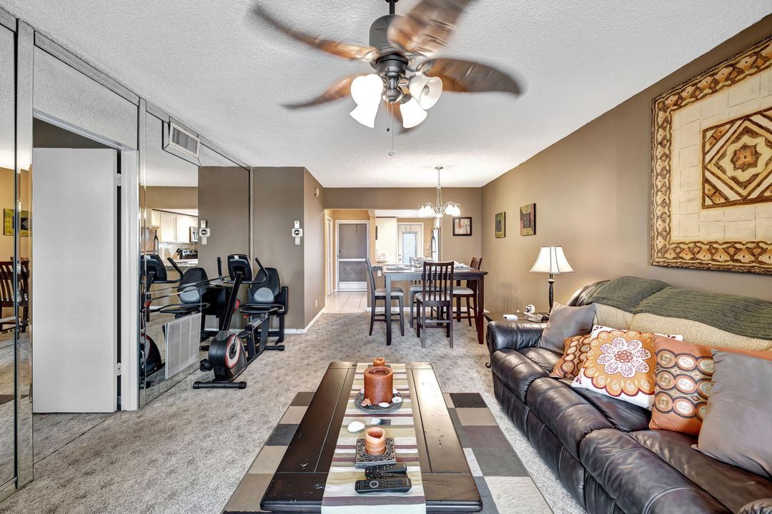 For Rent: $2,950 (2 beds, 2 baths, 1080 Square Feet)