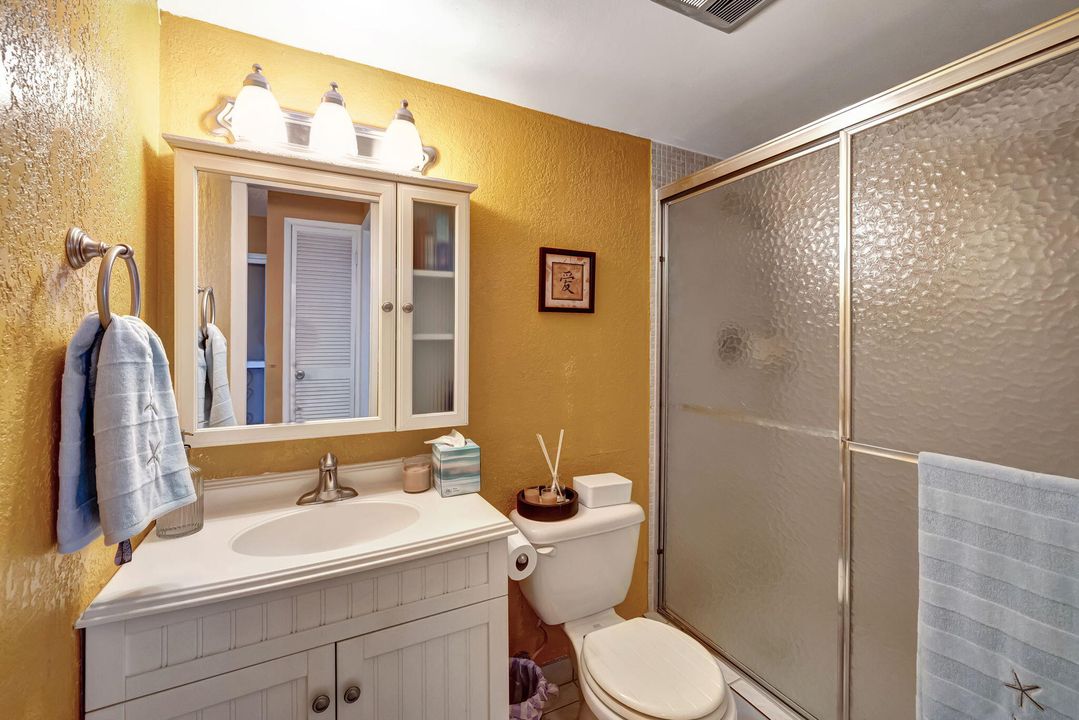 For Rent: $2,950 (2 beds, 2 baths, 1080 Square Feet)