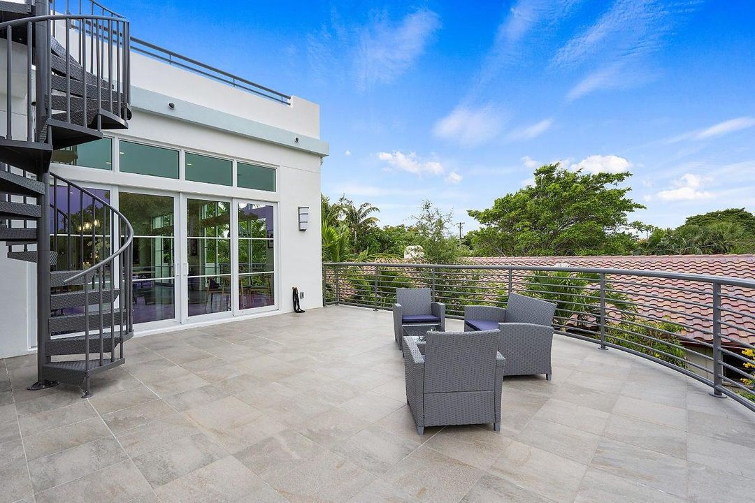 For Sale: $6,499,999 (0 beds, 0 baths, 6334 Square Feet)