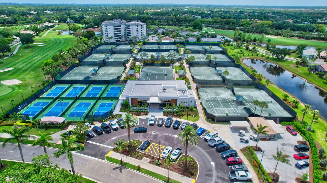 En Venta: $579,000 (2 camas, 2 baños, 1728 Pies cuadrados)