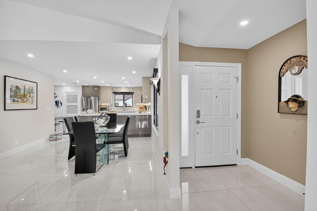 For Sale: $669,000 (2 beds, 2 baths, 1728 Square Feet)