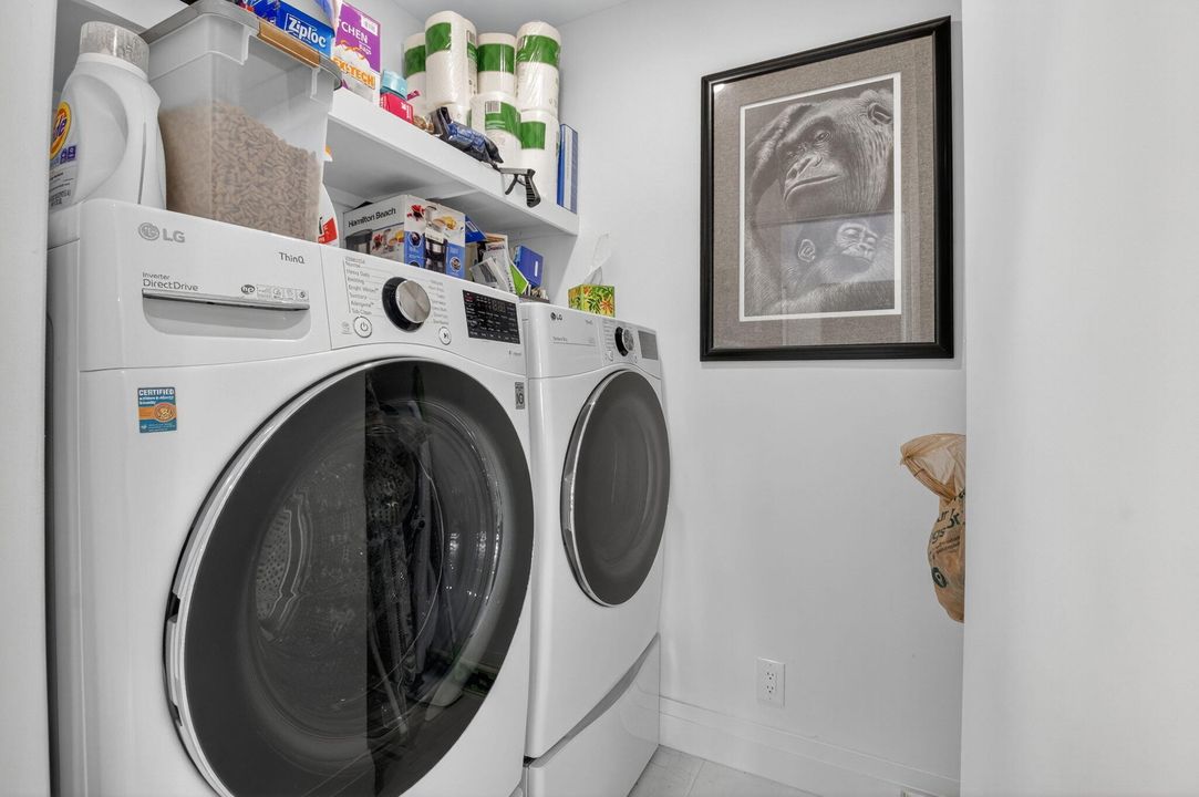 For Sale: $669,000 (2 beds, 2 baths, 1728 Square Feet)