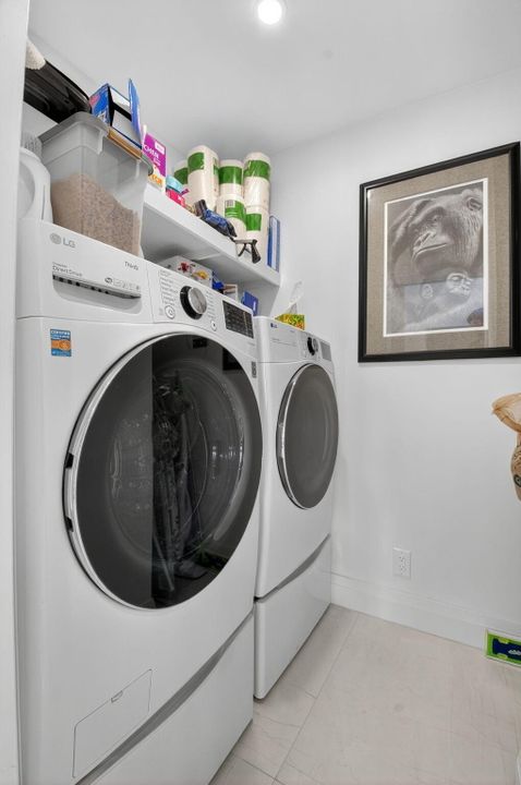 For Sale: $669,000 (2 beds, 2 baths, 1728 Square Feet)