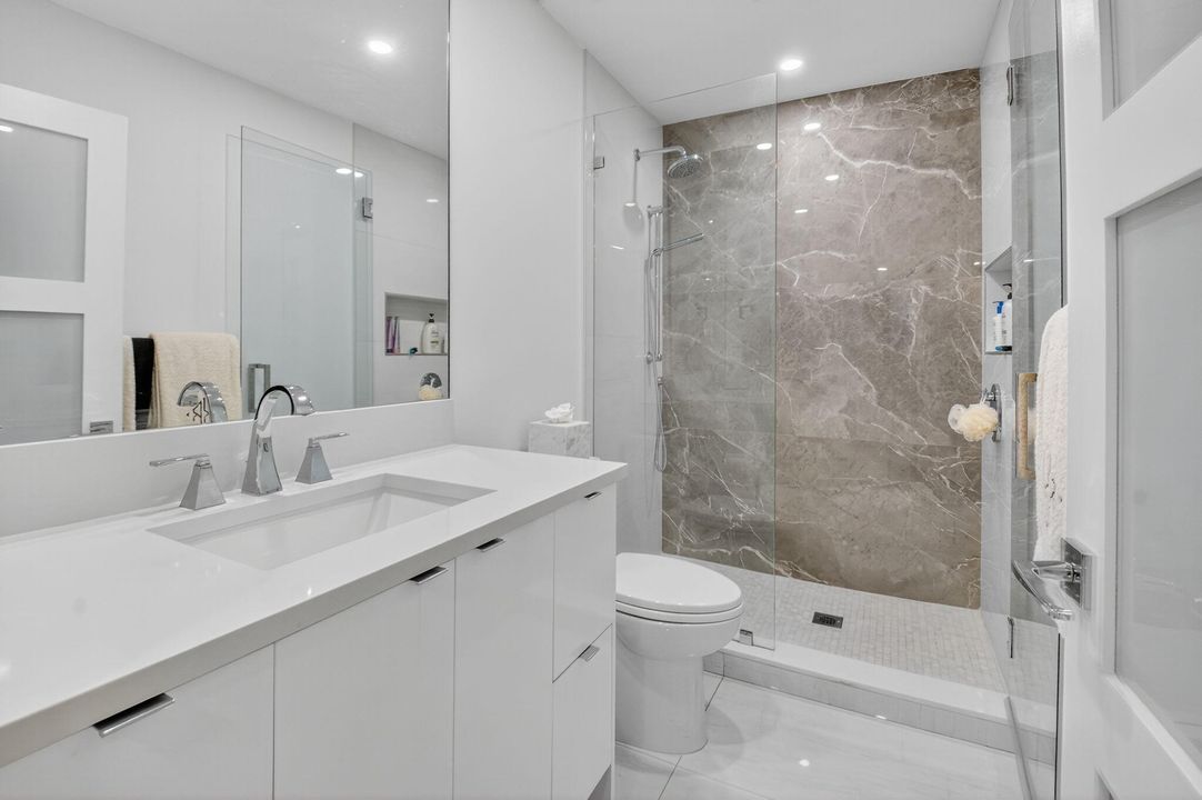 For Sale: $669,000 (2 beds, 2 baths, 1728 Square Feet)