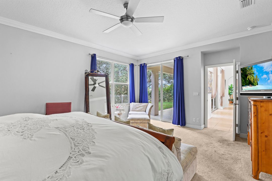 待售: $835,000 (6 贝兹, 4 浴室, 4363 平方英尺)