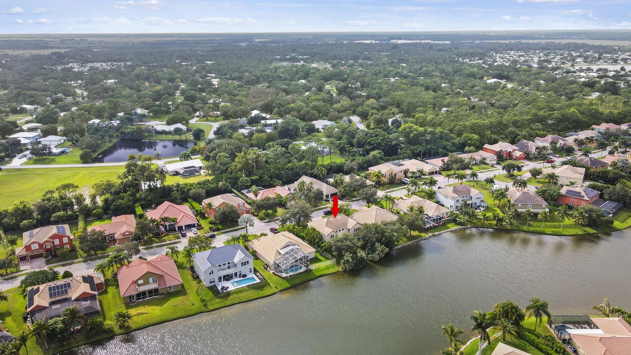 待售: $835,000 (6 贝兹, 4 浴室, 4363 平方英尺)