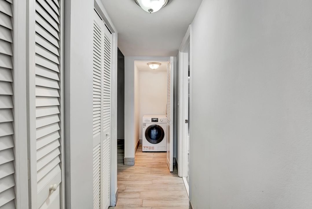 合同活跃: $2,099 (2 贝兹, 2 浴室, 936 平方英尺)