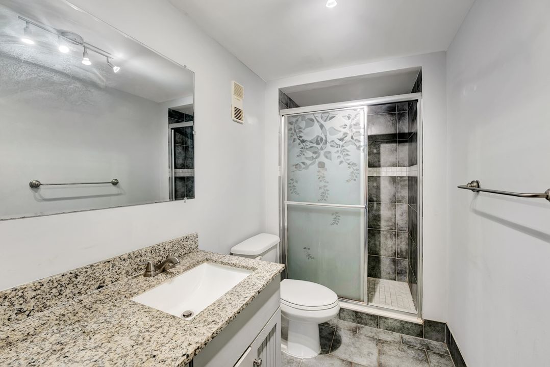 合同活跃: $2,099 (2 贝兹, 2 浴室, 936 平方英尺)