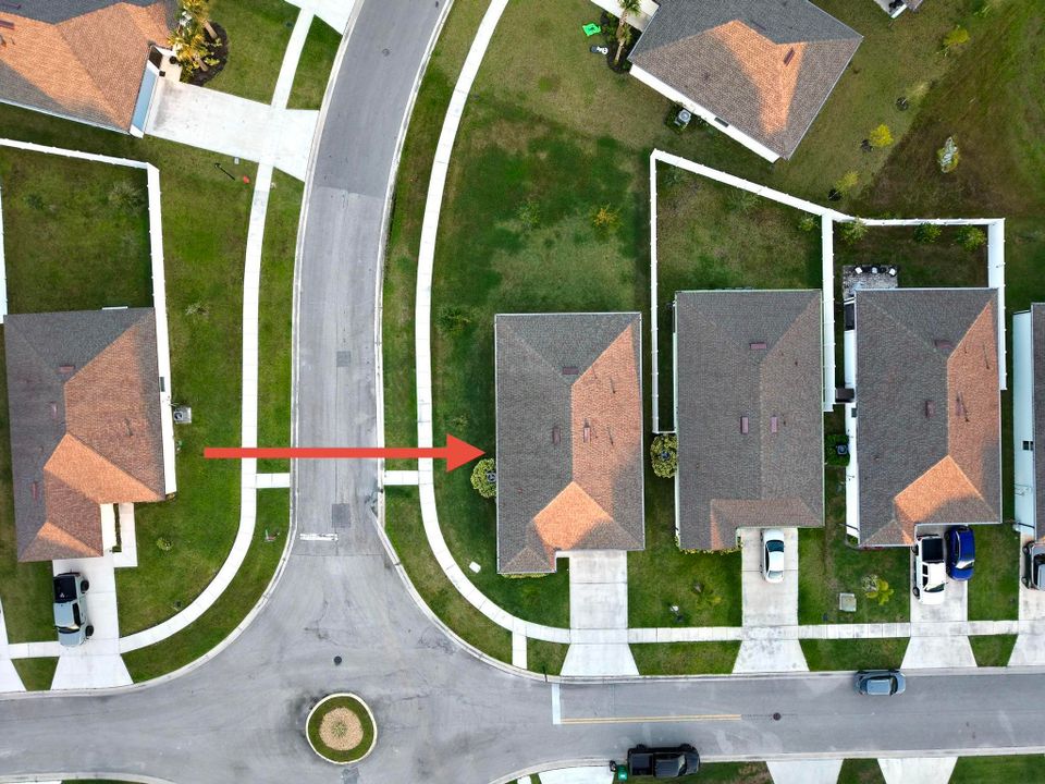 En Venta: $320,000 (4 camas, 2 baños, 1623 Pies cuadrados)