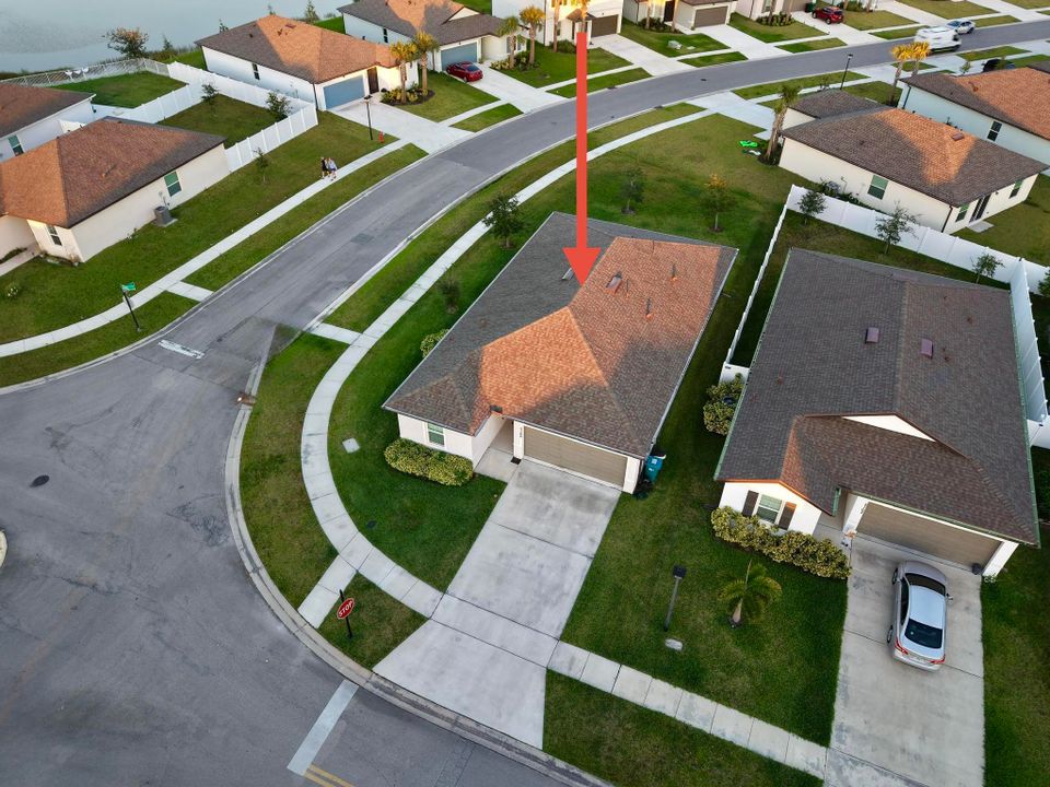 En Venta: $320,000 (4 camas, 2 baños, 1623 Pies cuadrados)