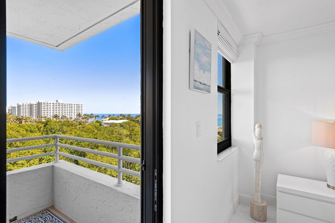 For Sale: $1,290,000 (3 beds, 2 baths, 1852 Square Feet)