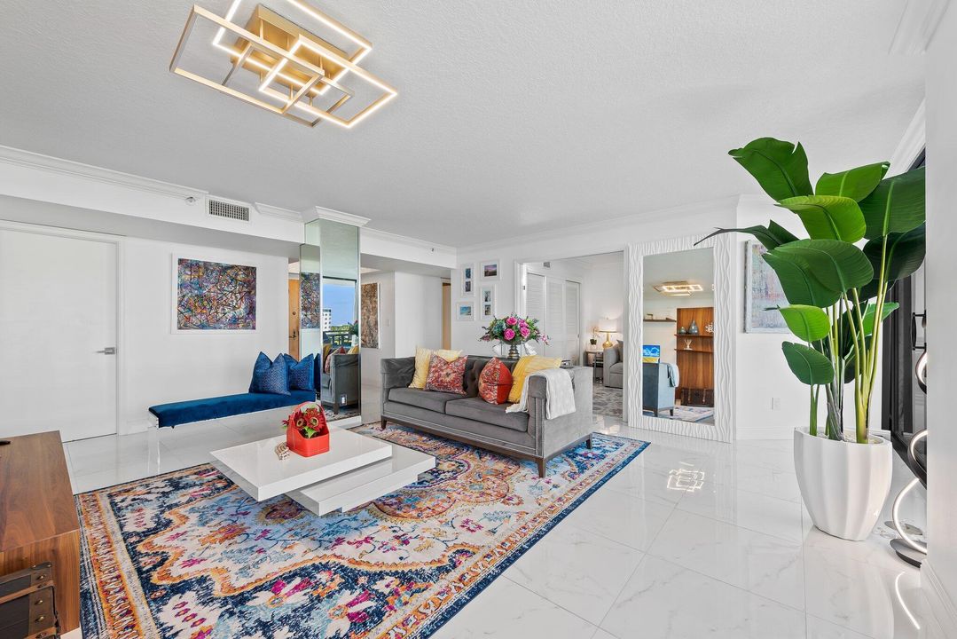 For Sale: $1,290,000 (3 beds, 2 baths, 1852 Square Feet)