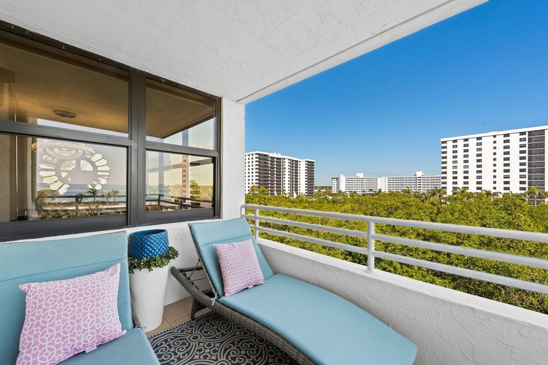 For Sale: $1,290,000 (3 beds, 2 baths, 1852 Square Feet)