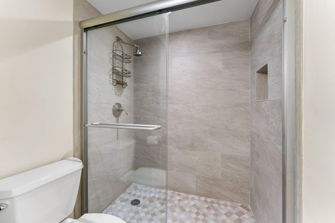 Под контрактом: $3,200 (2 спален, 2 ванн, 1188 Квадратных фут)