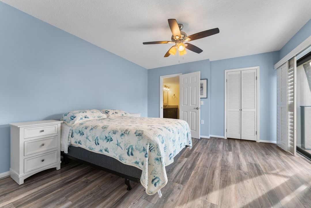 Под контрактом: $3,200 (2 спален, 2 ванн, 1188 Квадратных фут)