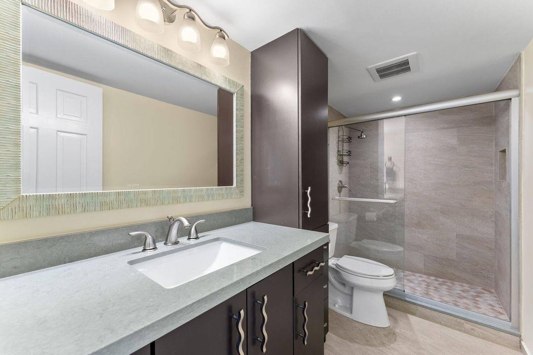 Под контрактом: $3,200 (2 спален, 2 ванн, 1188 Квадратных фут)