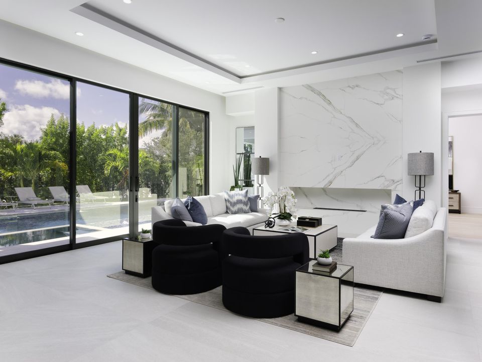 На продажу: $6,195,000 (5 спален, 6 ванн, 4920 Квадратных фут)