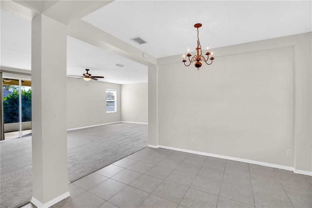 For Sale: $319,900 (3 beds, 2 baths, 1650 Square Feet)