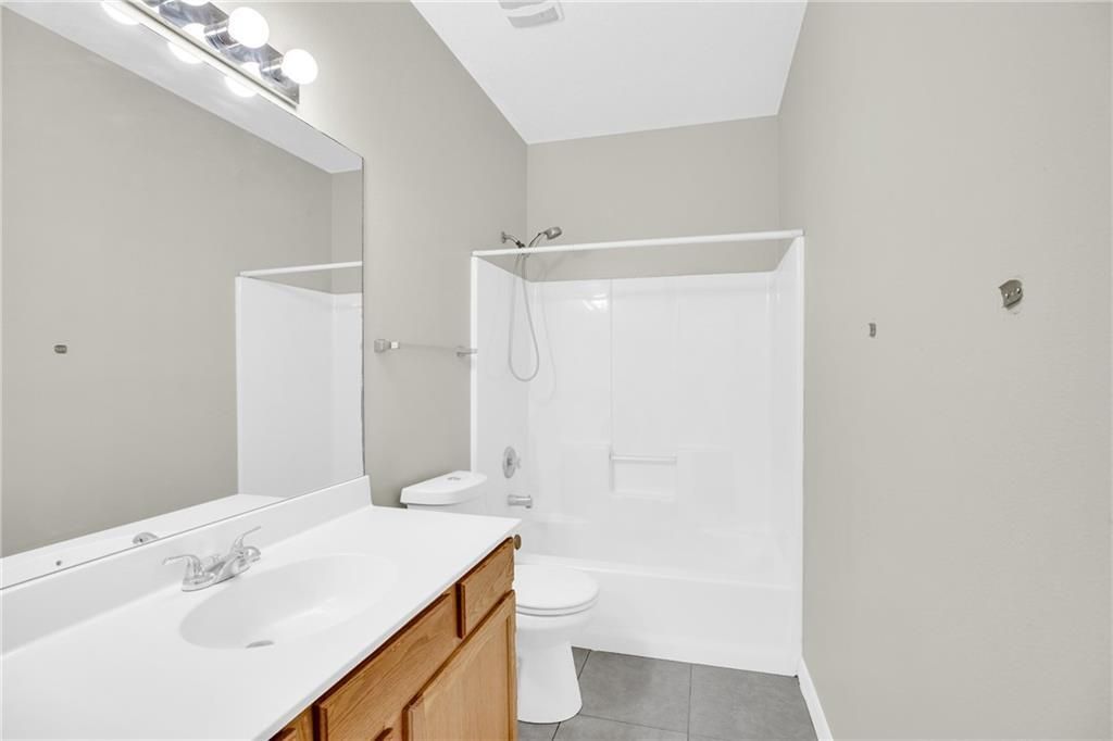 For Sale: $319,900 (3 beds, 2 baths, 1650 Square Feet)
