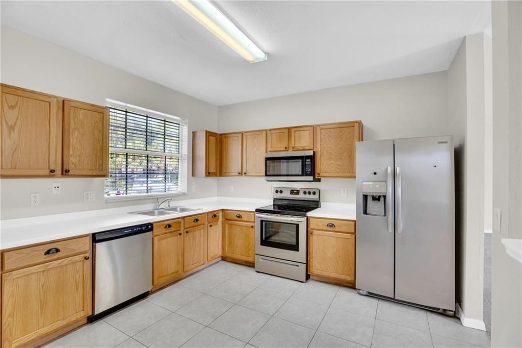 For Sale: $319,900 (3 beds, 2 baths, 1650 Square Feet)